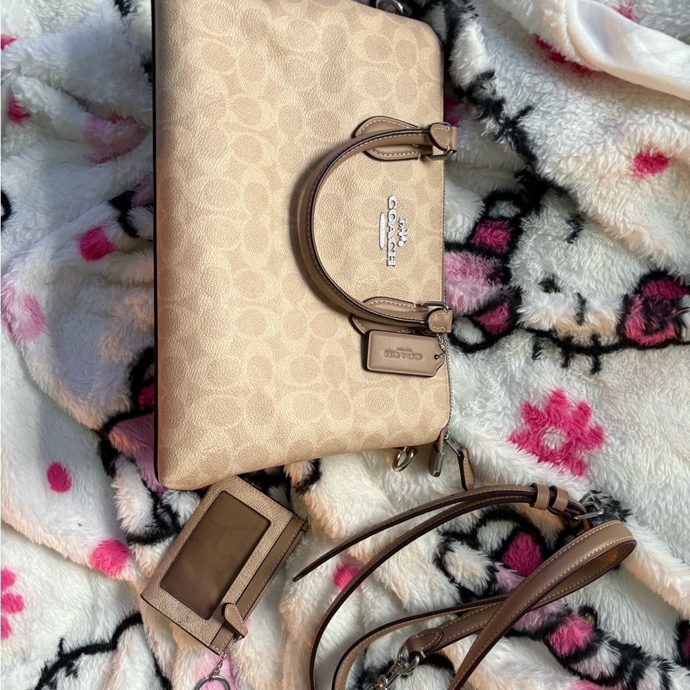 Coach Tan Satchel Bag Luxury Style